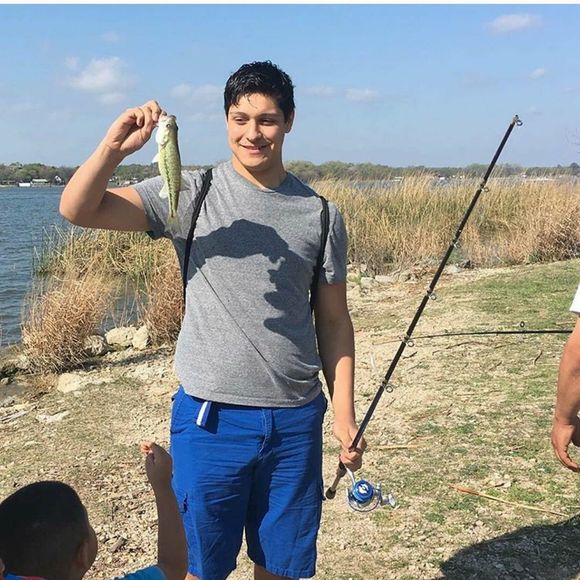 Meet your Posher, Cesar - Picture 1 of 1